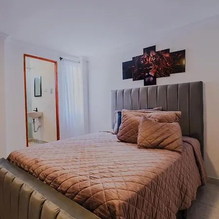 3 Bedroom Luxury - Minutes To Walled