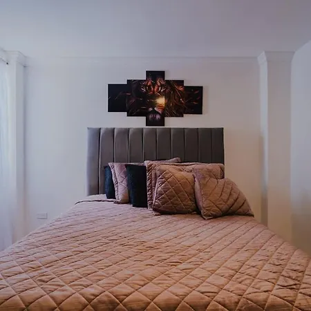 3 Bedroom Luxury - Minutes To Walled *